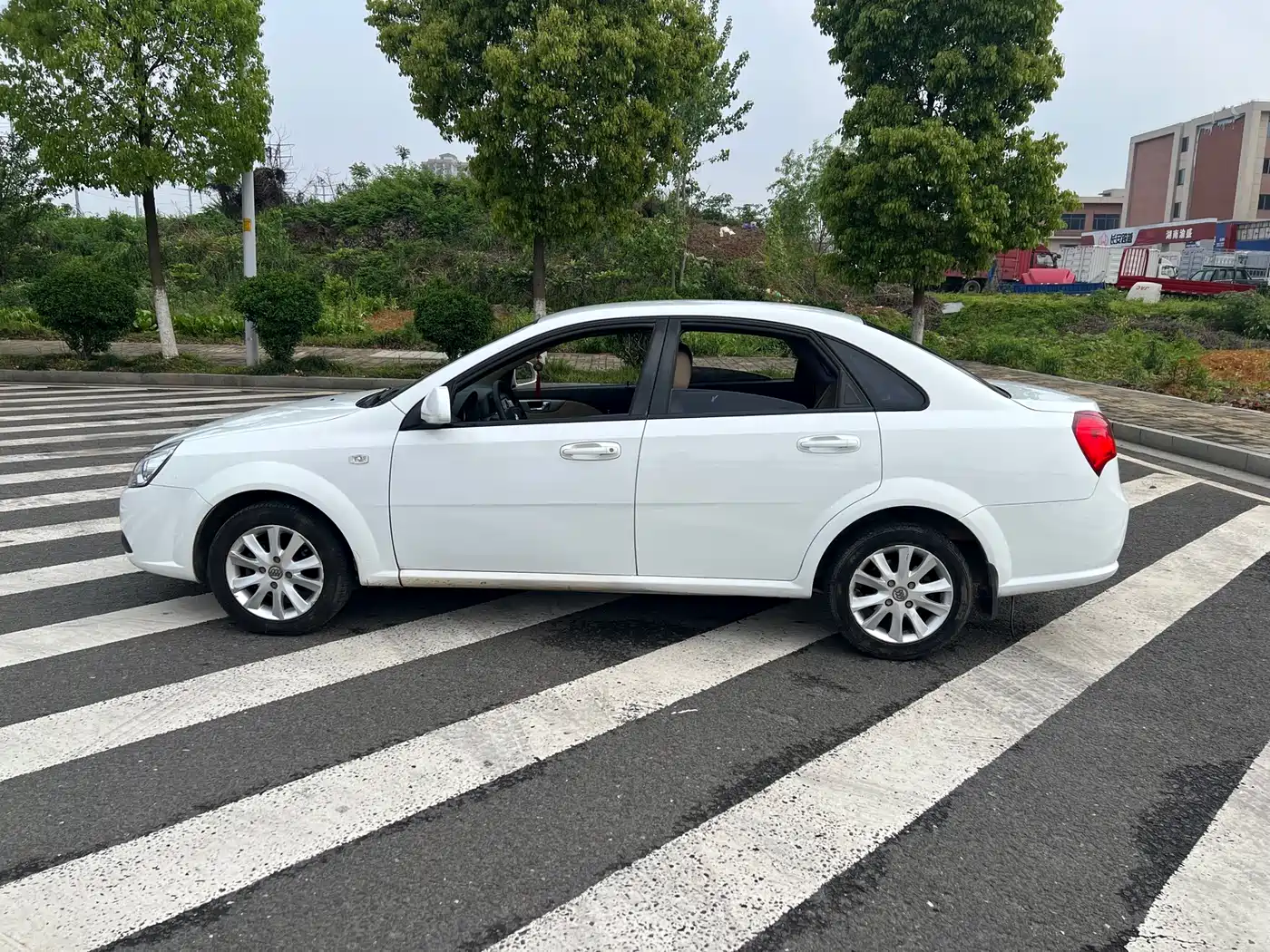 Buick Excelle 2013 1.5L Automatic Classic фото 15