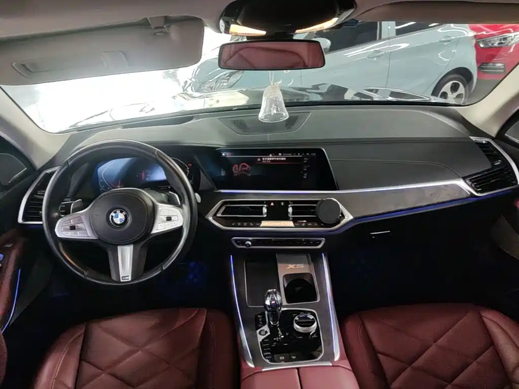 صورة 10 - BMW X5