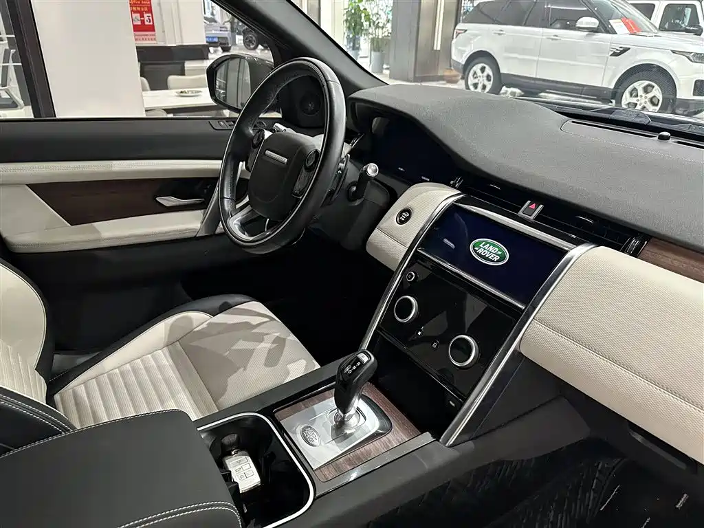 Land Rover Discovery Sport 2020 249PS R-Dynamic Performance фото 18