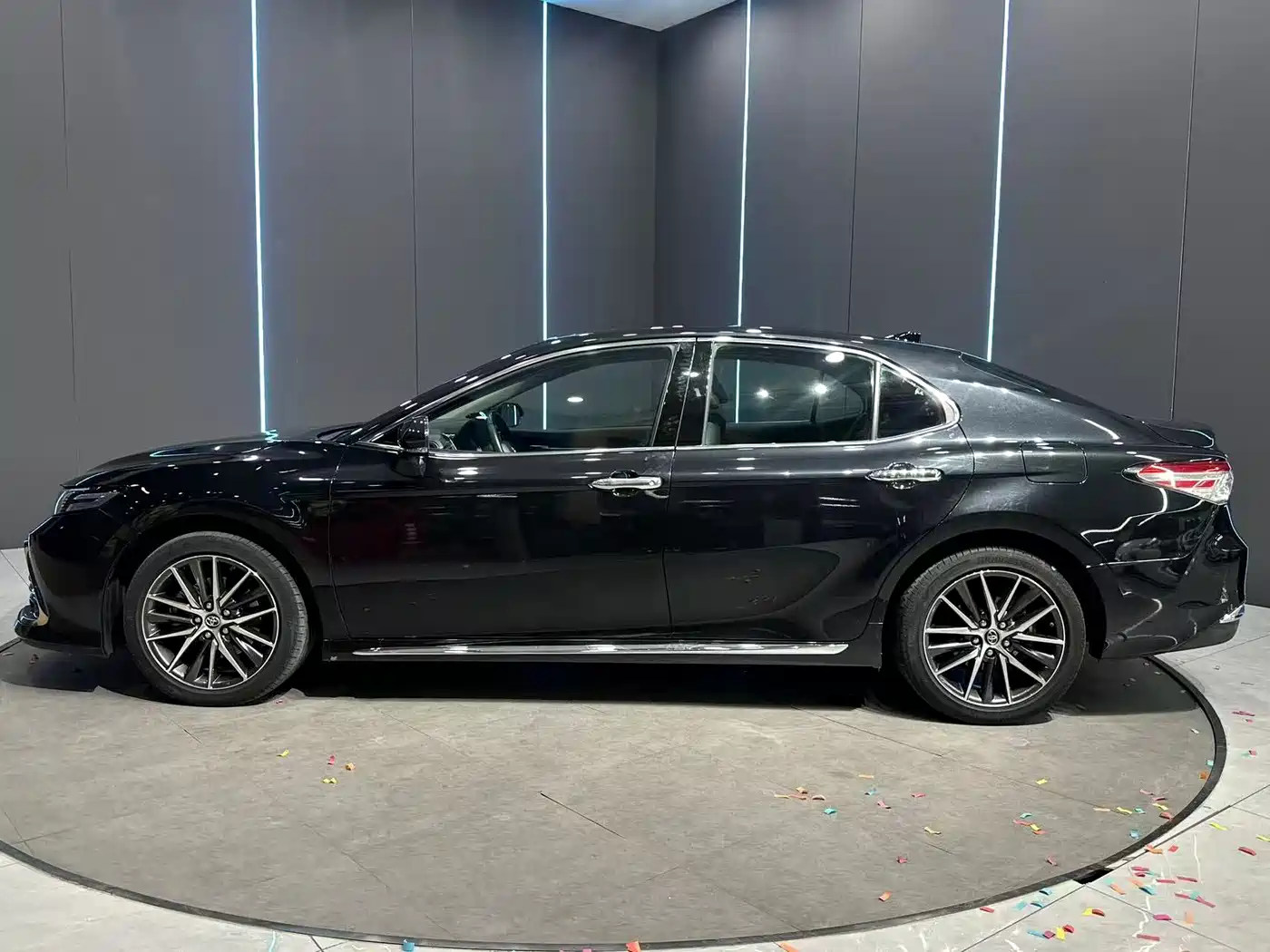 Toyota Camry 2023 2.5G Luxury Edition фото 4