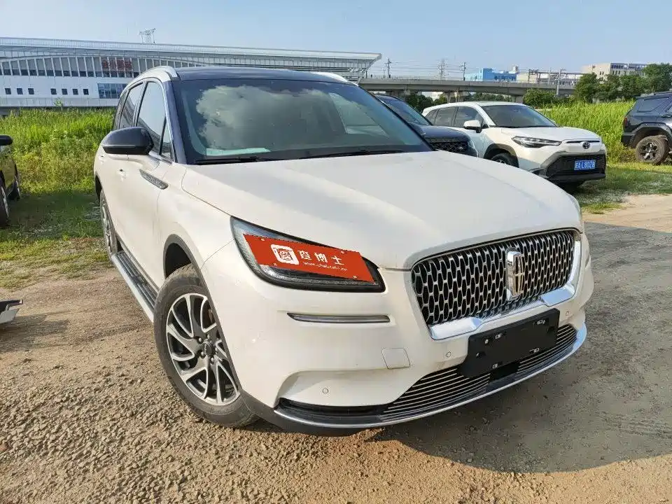 LINCOLN ADVENTURER