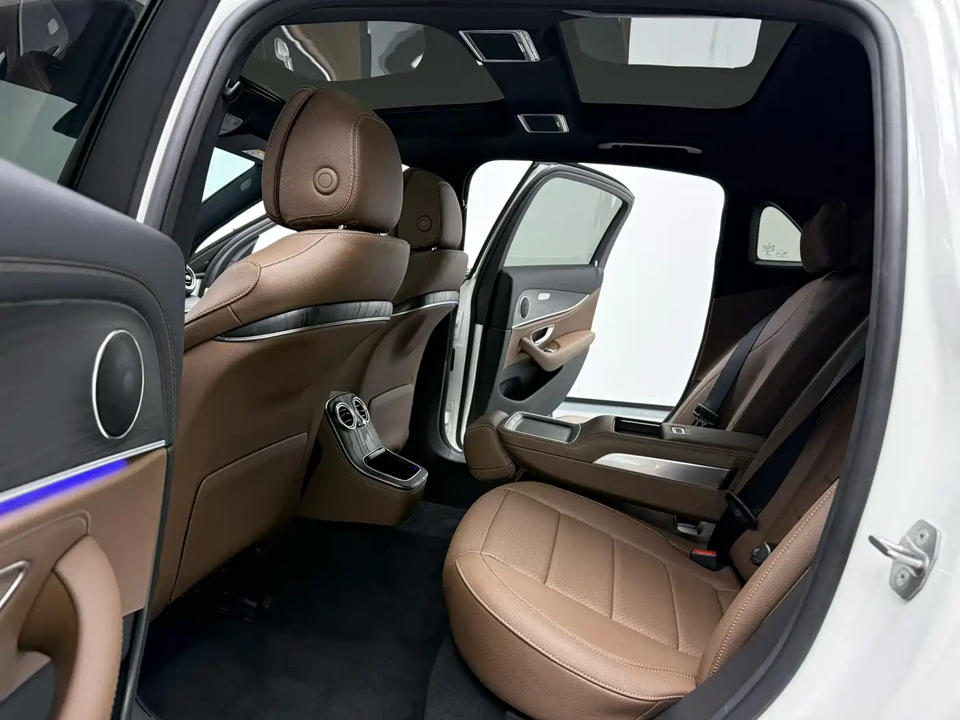 Mercedes-Benz E-Class 2023 E 260 L Sport фото 4
