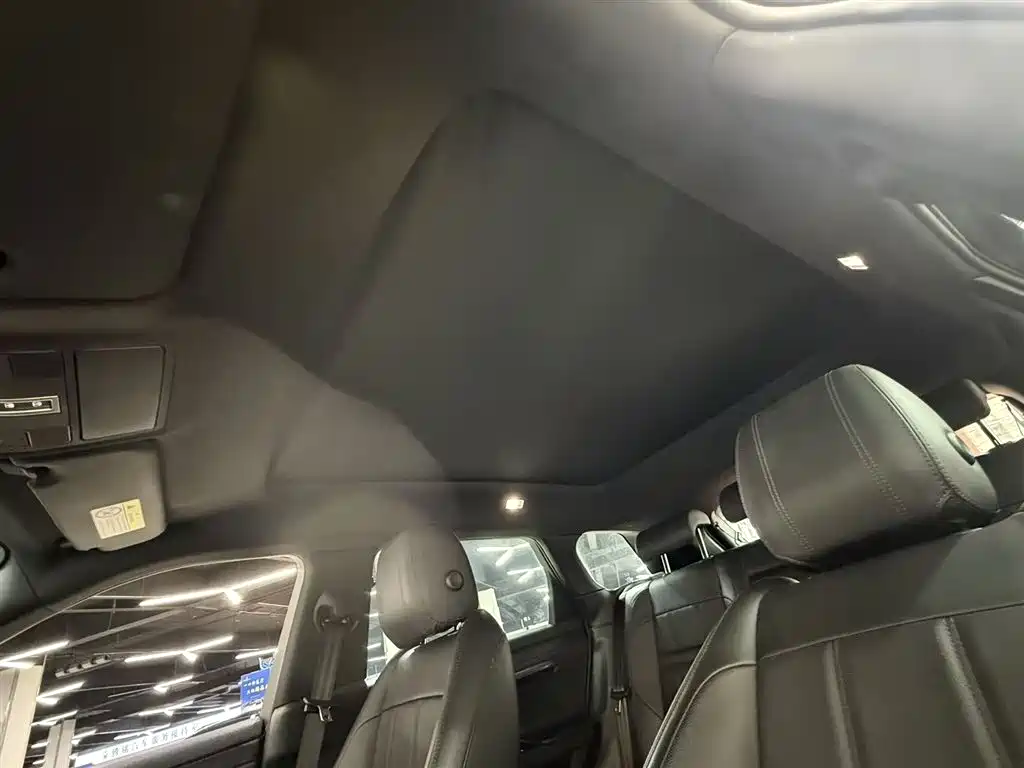 Land Rover Range Rover Evoque 2020 249PS R-DYNAMIC S Sport Edition фото 26