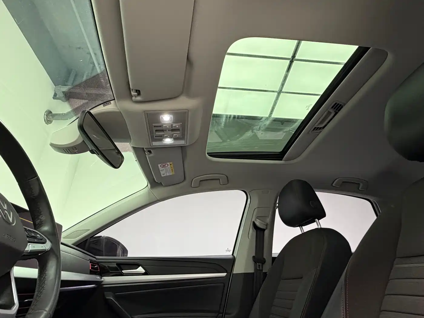 Volkswagen Lavida 2024 Model 300TSI DSG Starlight Full Comfort Edition фото 14
