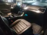 Фото 8 - Ford Edge