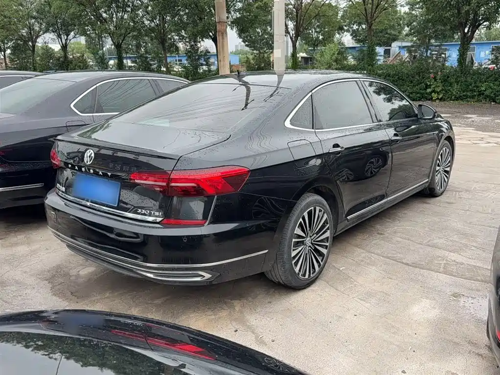 Фото 5 - Volkswagen Passat