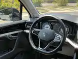 Фото 3 - Volkswagen Touareg