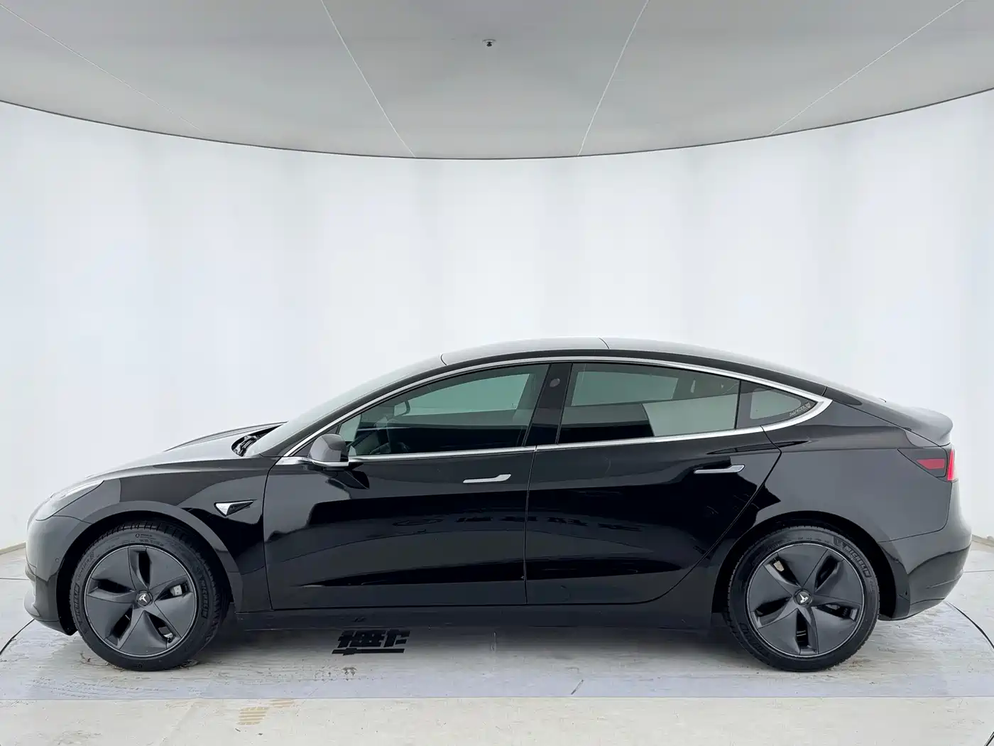 Tesla Model 3 2020 2019 Standard Range Rear-Wheel Drive Upgrade