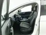 Фото 10 - Ford Edge