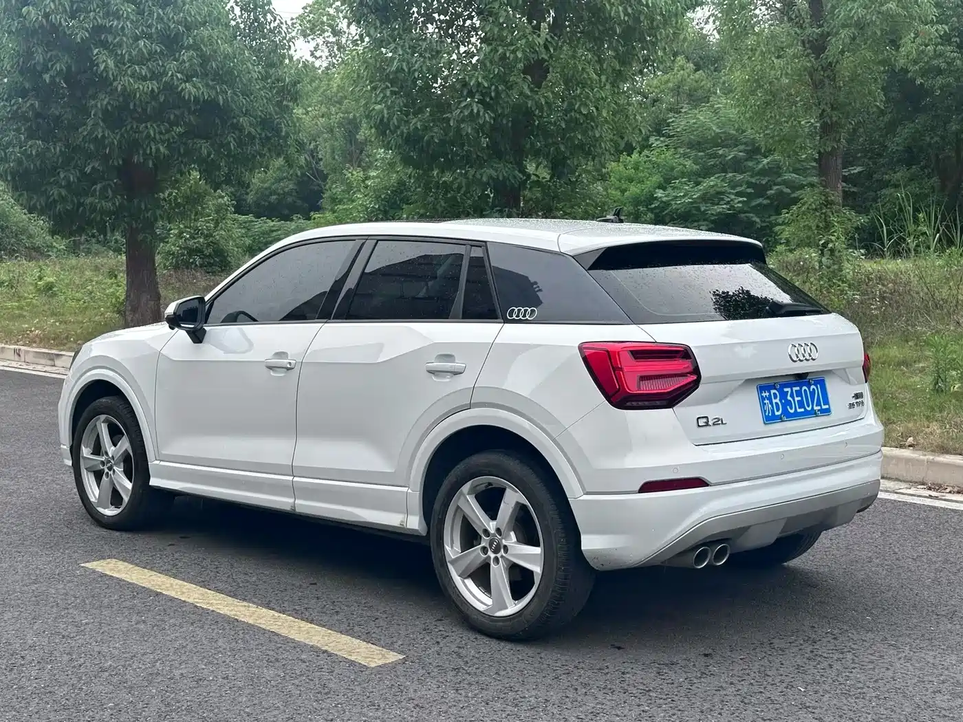 Photo 9 - Audi Q2L