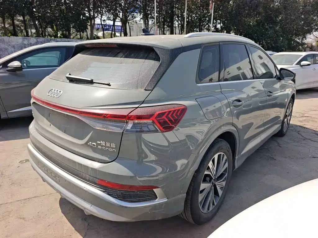 Audi Q4 e-tron 2024 2024 40 e-tron Pioneer Edition