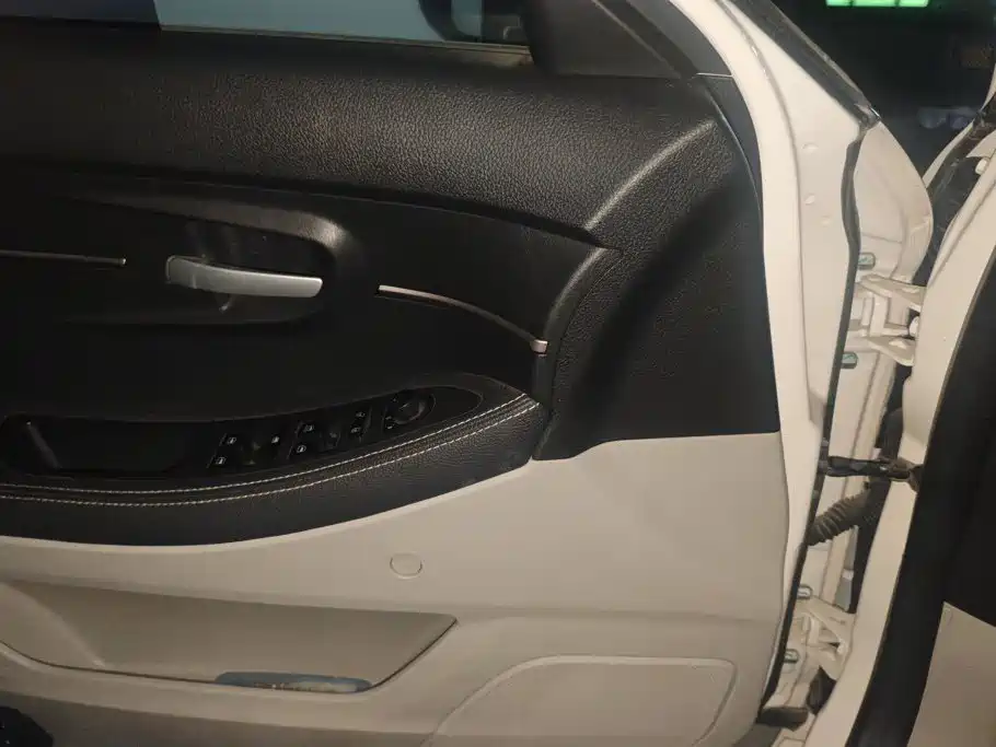 BAIC Senova D50 2016 2016 1.5L Manual Elite