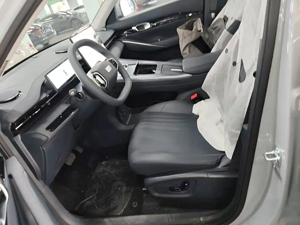 Geely Galaxy Galaxy E5 2026 2026 530km Voyager Edition