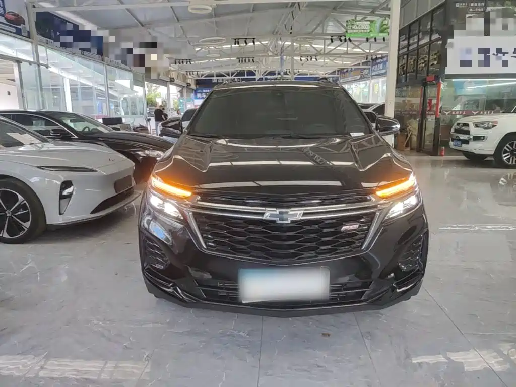 Фото 3 - Chevrolet Equinox