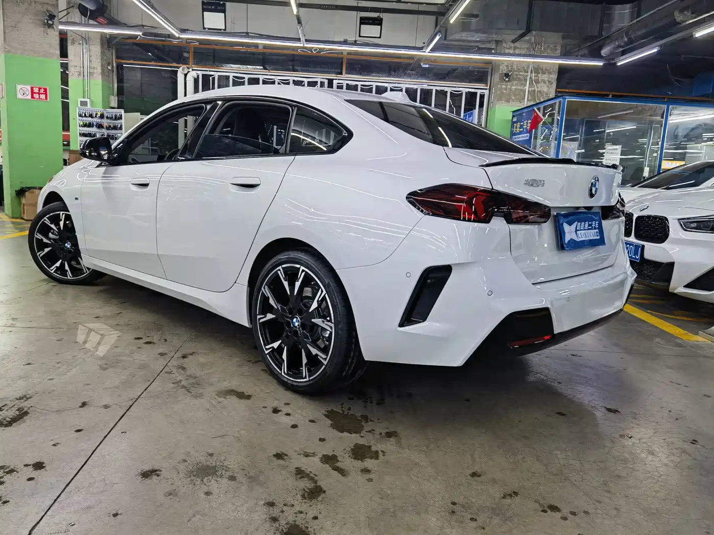 BMW 2 Series 2025 225L M Sport Moonlight Package фото 4