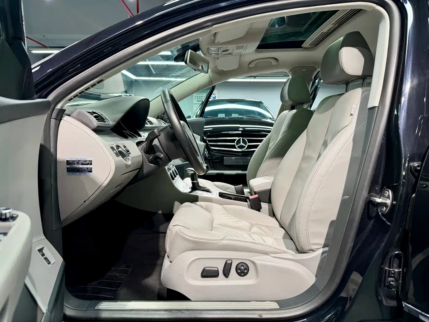 Volkswagen Magotan 2011 2011 1.8TSI DSG Luxury