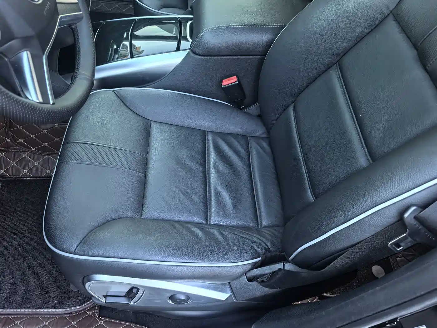 Mercedes-Benz R-Class 2017 R 320 4MATIC Business Collector's Edition фото 8