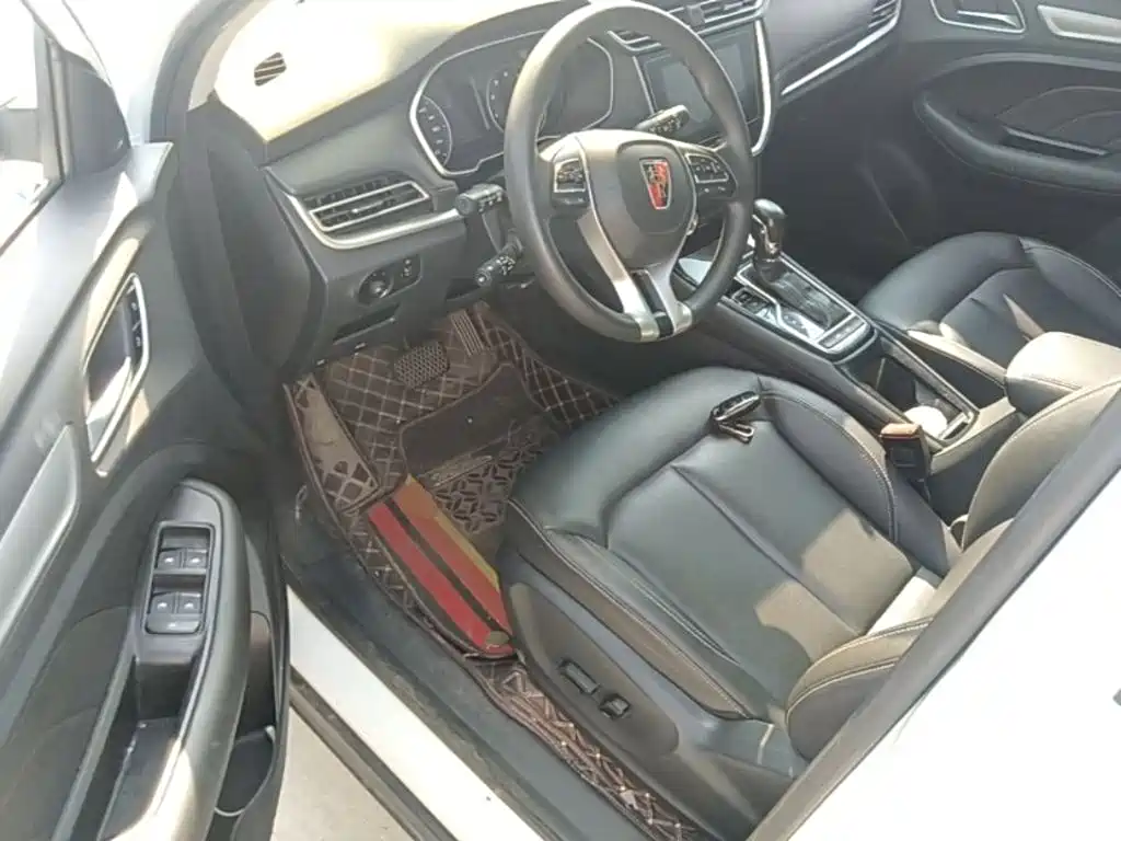 Фото 16 - Roewe RX3