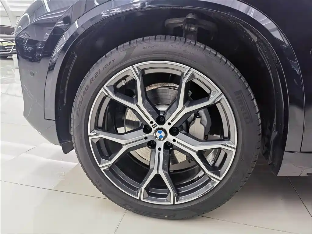 BMW X5 2023 xDrive 30Li Premium M Sport Package фото 7