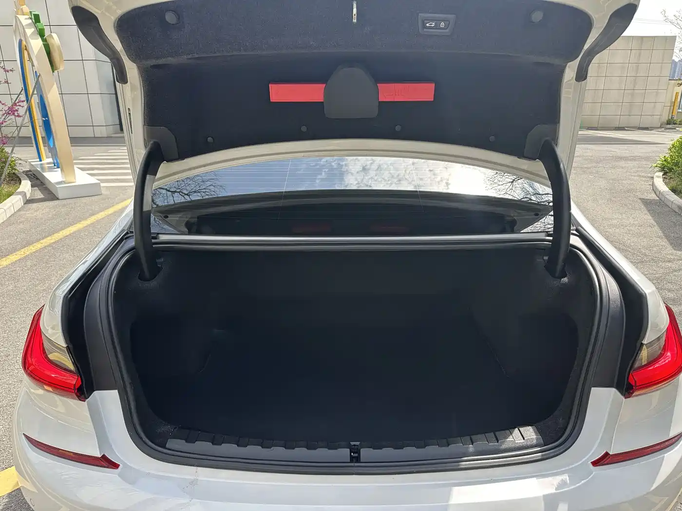 BMW 3 Series 2020 325Li M Sport Package фото 11
