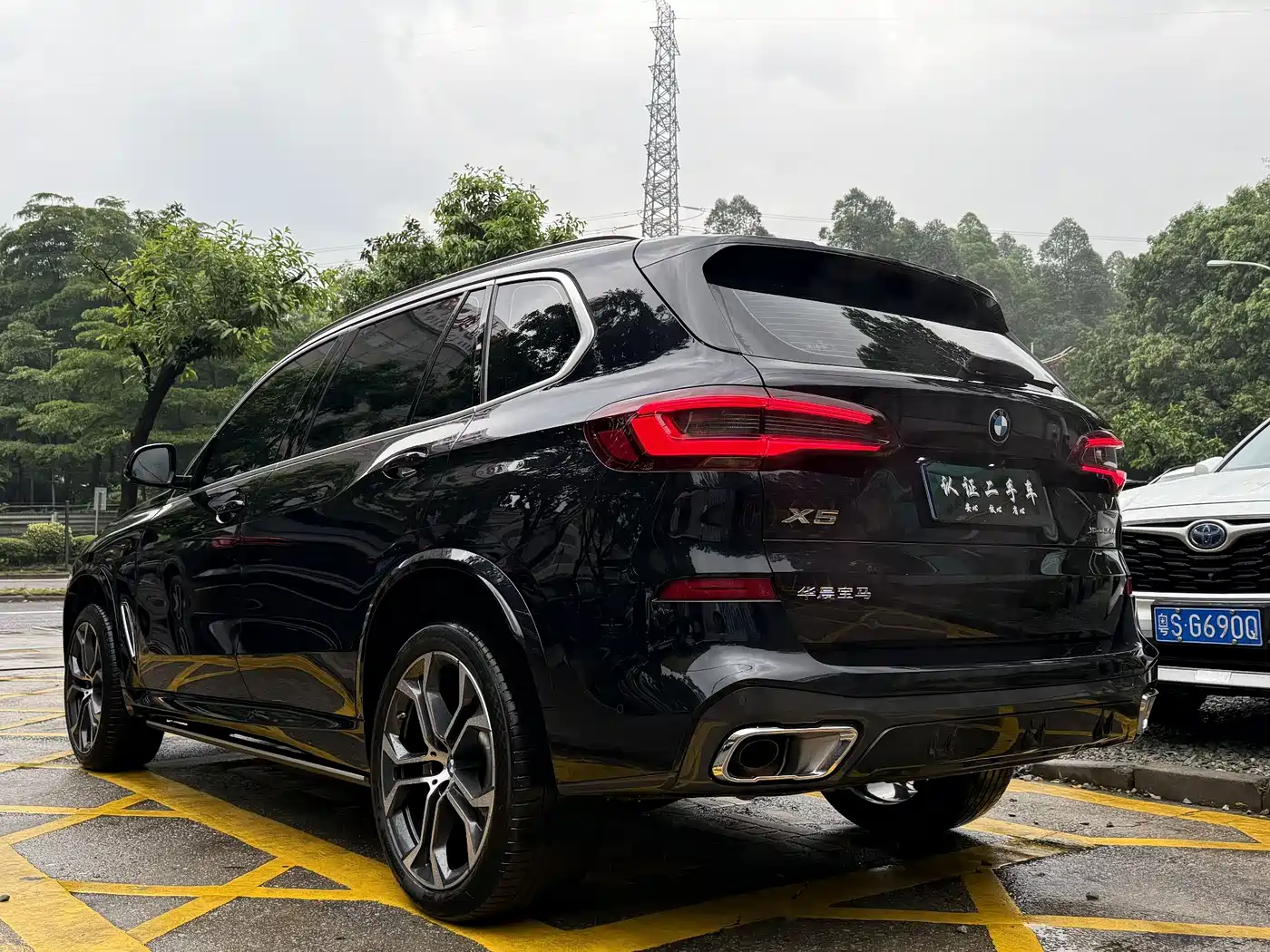BMW X5 2022 xDrive 40Li Premium M Sport Package фото 5