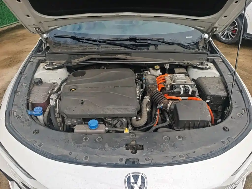 Changan UNI-V iDD 2023 2023 ZhiDian iDD 1.5T 113km Smart Fun Edition