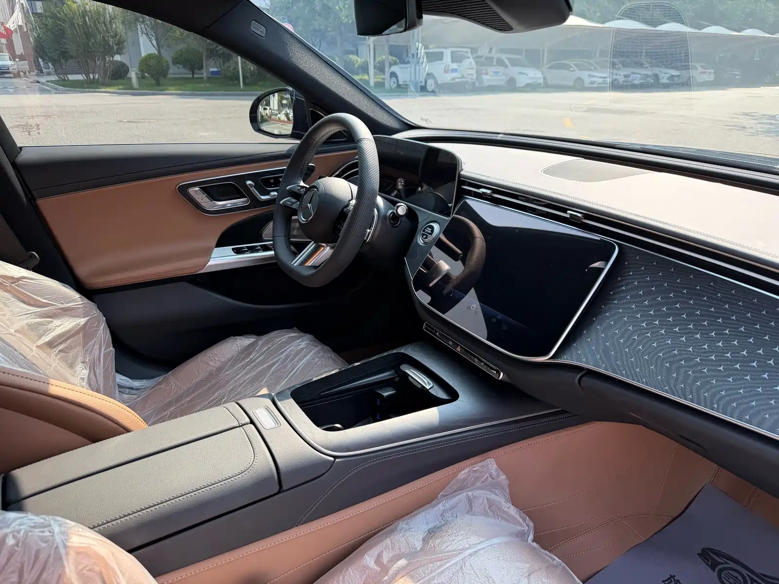 Фото 24 - Mercedes-Benz E-Class