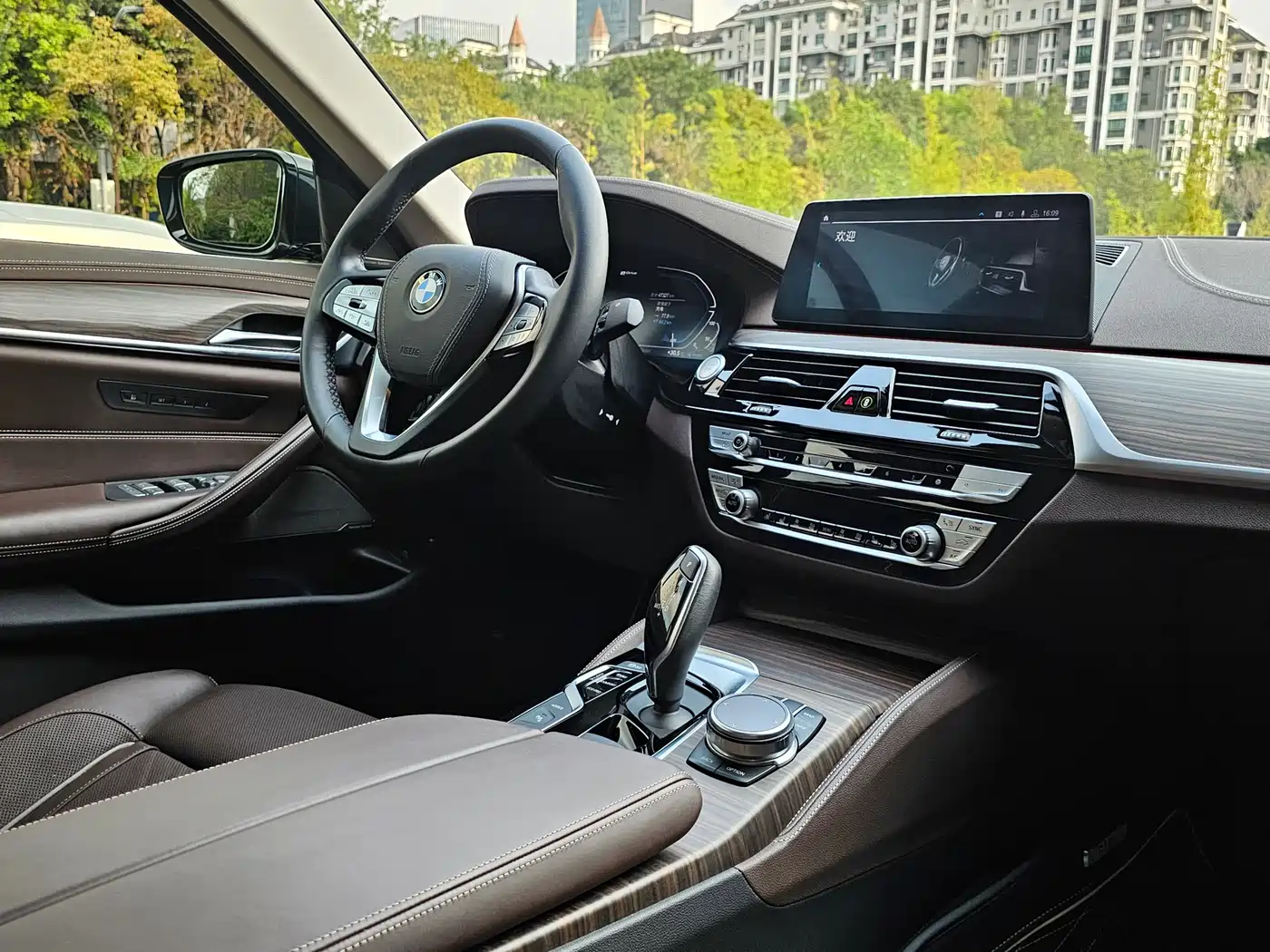 BMW 5 SERIES NEW ENERGY