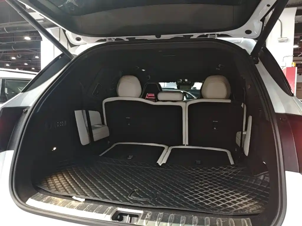Lynk & Co 09 2022 2021 2.0T Ultra 7-Seater