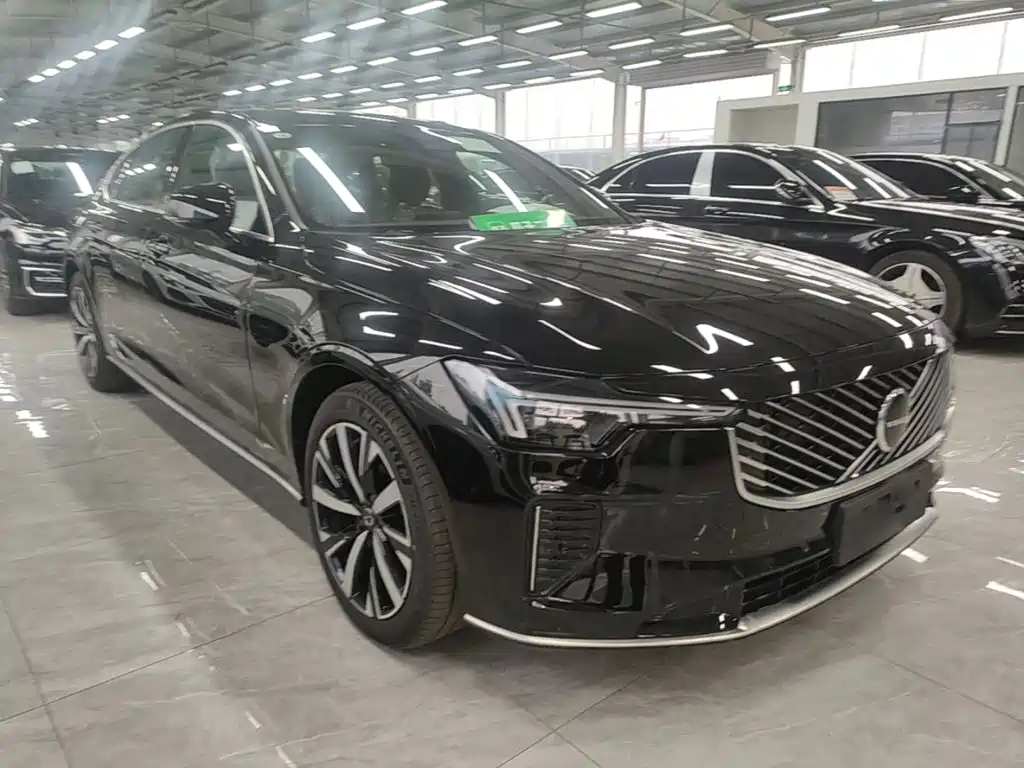 2026 Volvo S90