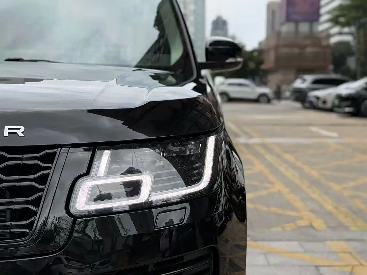 Land Rover Range Rover 2018 3.0 SC V6 Vogue Heritage Edition фото 13