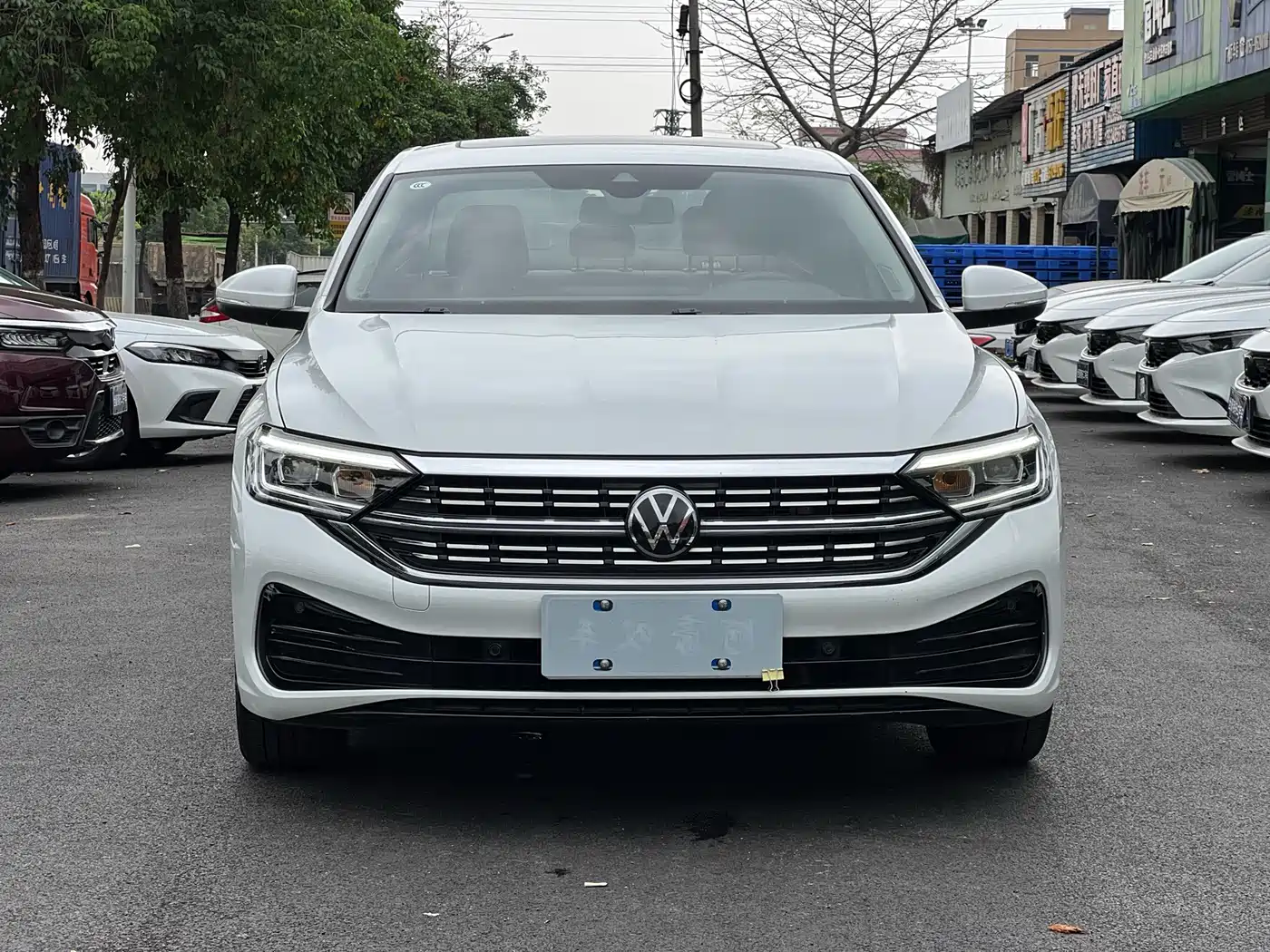 Volkswagen Sagitar 2024 300TSI DSG Surpass Edition фото 2