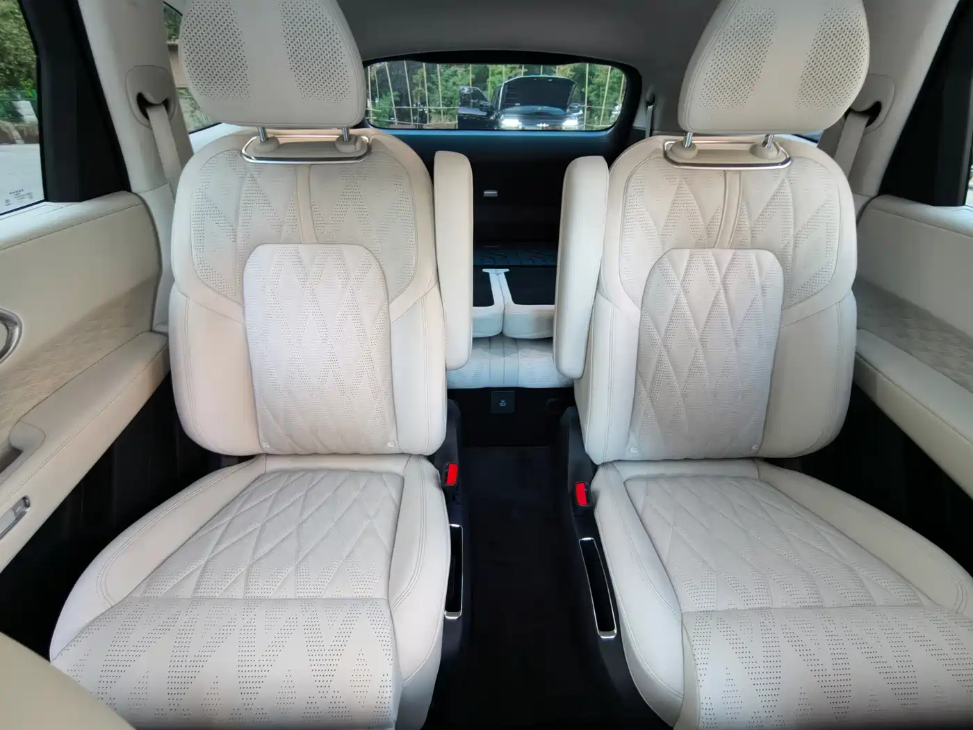 ZEEKR 8X 2026