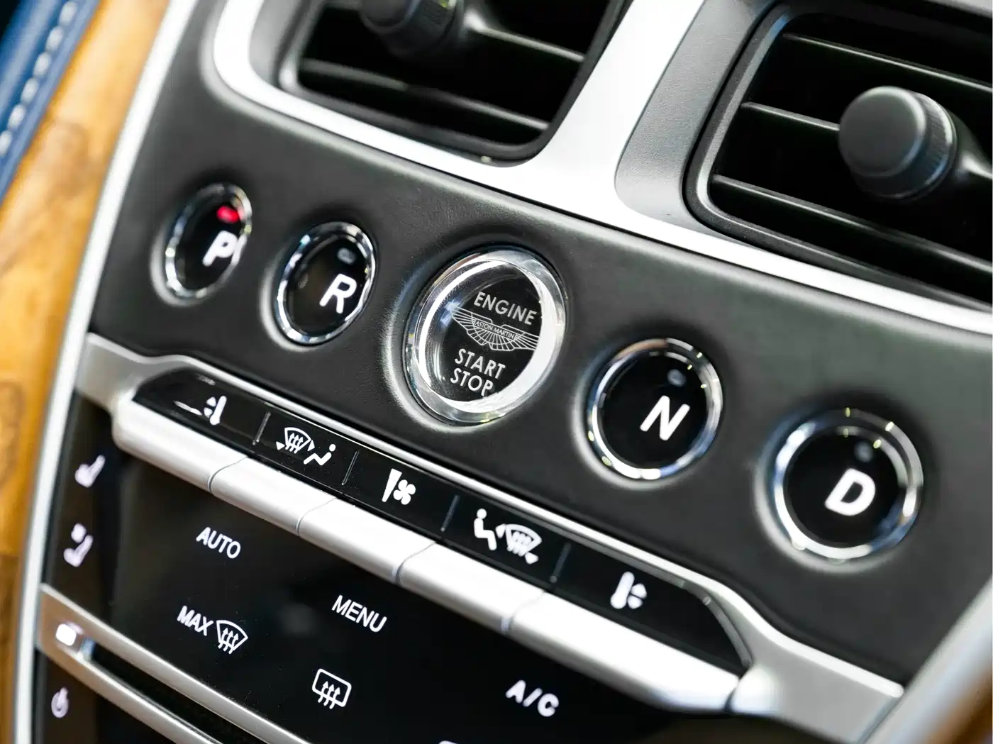 Aston Martin DB11 2018 2019 Model 4.0T V8 Coupe