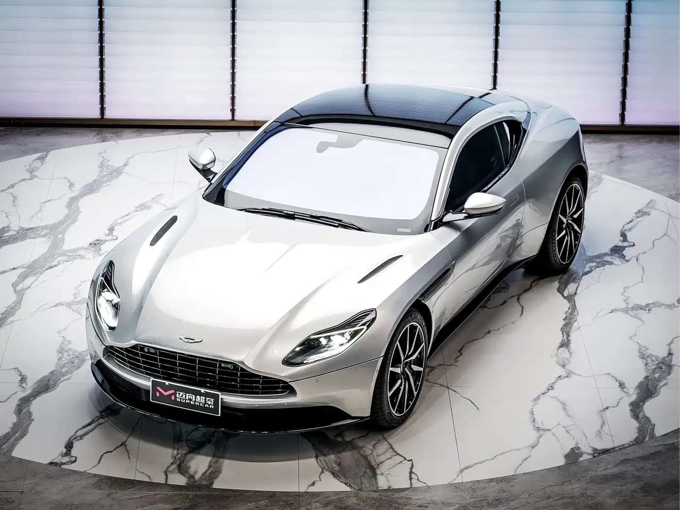 Aston Martin DB11 2018 2019 Model 4.0T V8 Coupe