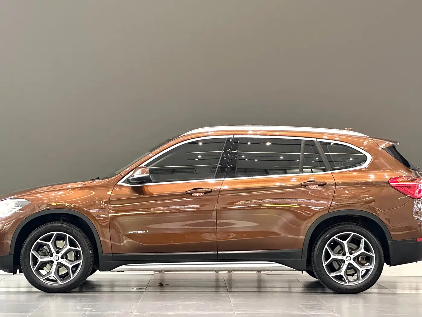 BMW X1 2018 xDrive25Li Luxury Model фото 5