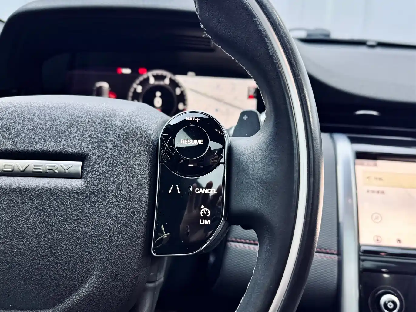 LAND ROVER DISCOVER SPORTS