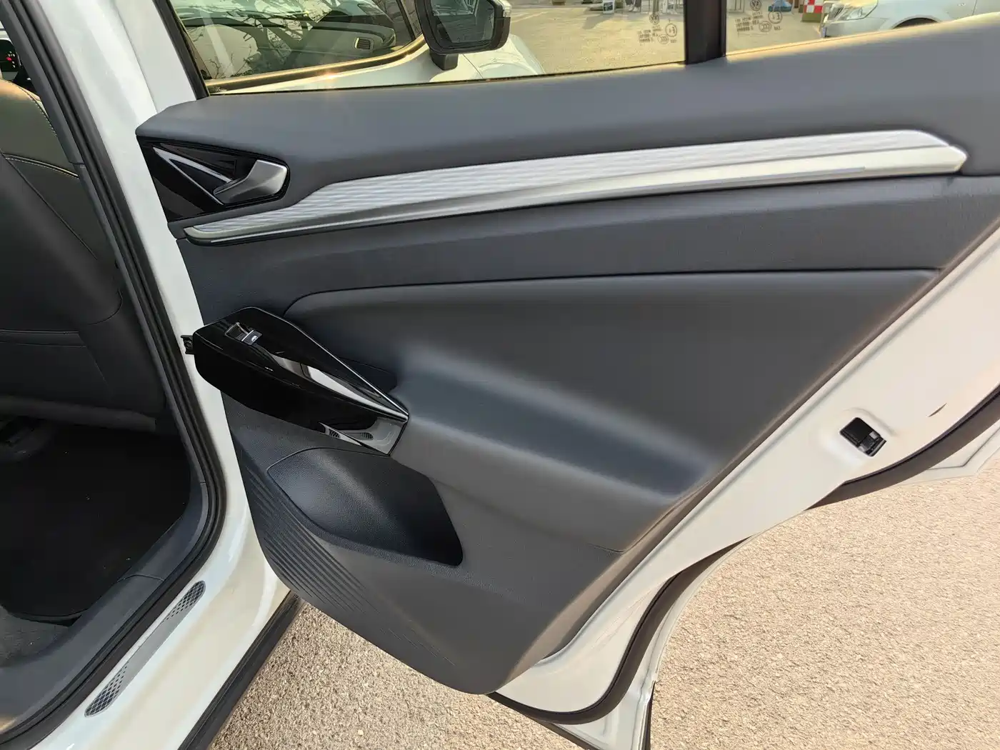 VOLKSWAGEN ID.4 CROZZ