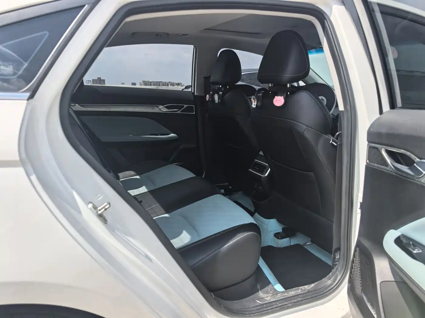 Geely Emgrand L 2022 2022 1.4T CVT Supreme