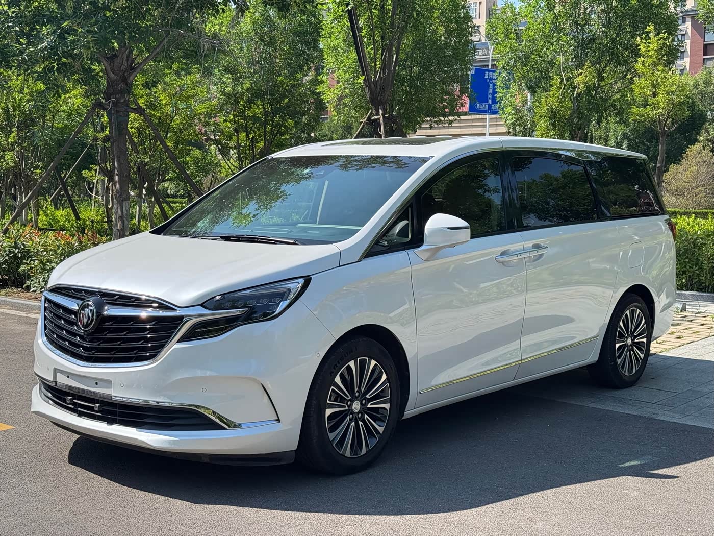 Buick GL8