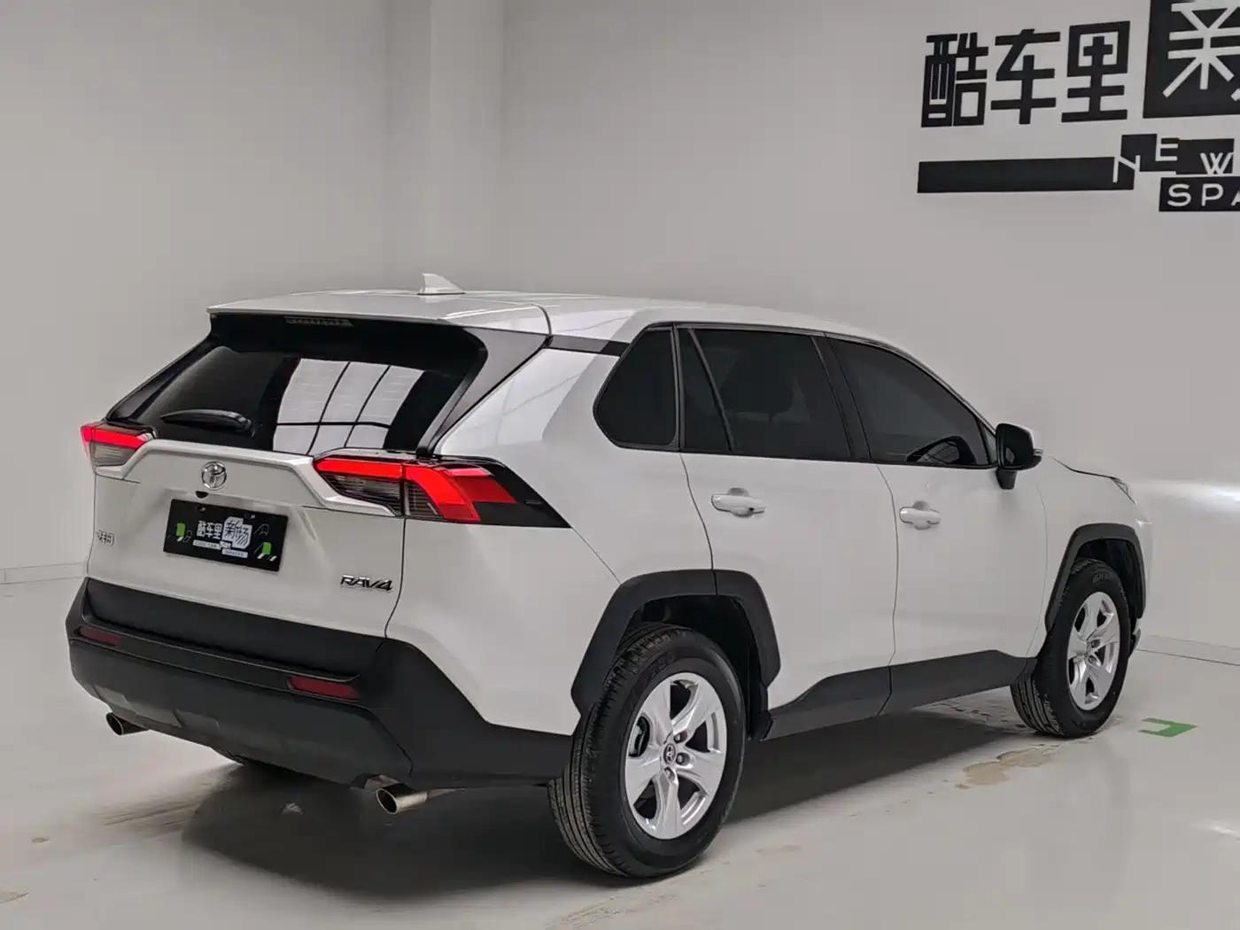 TOYOTA RAV4 RONGFANG