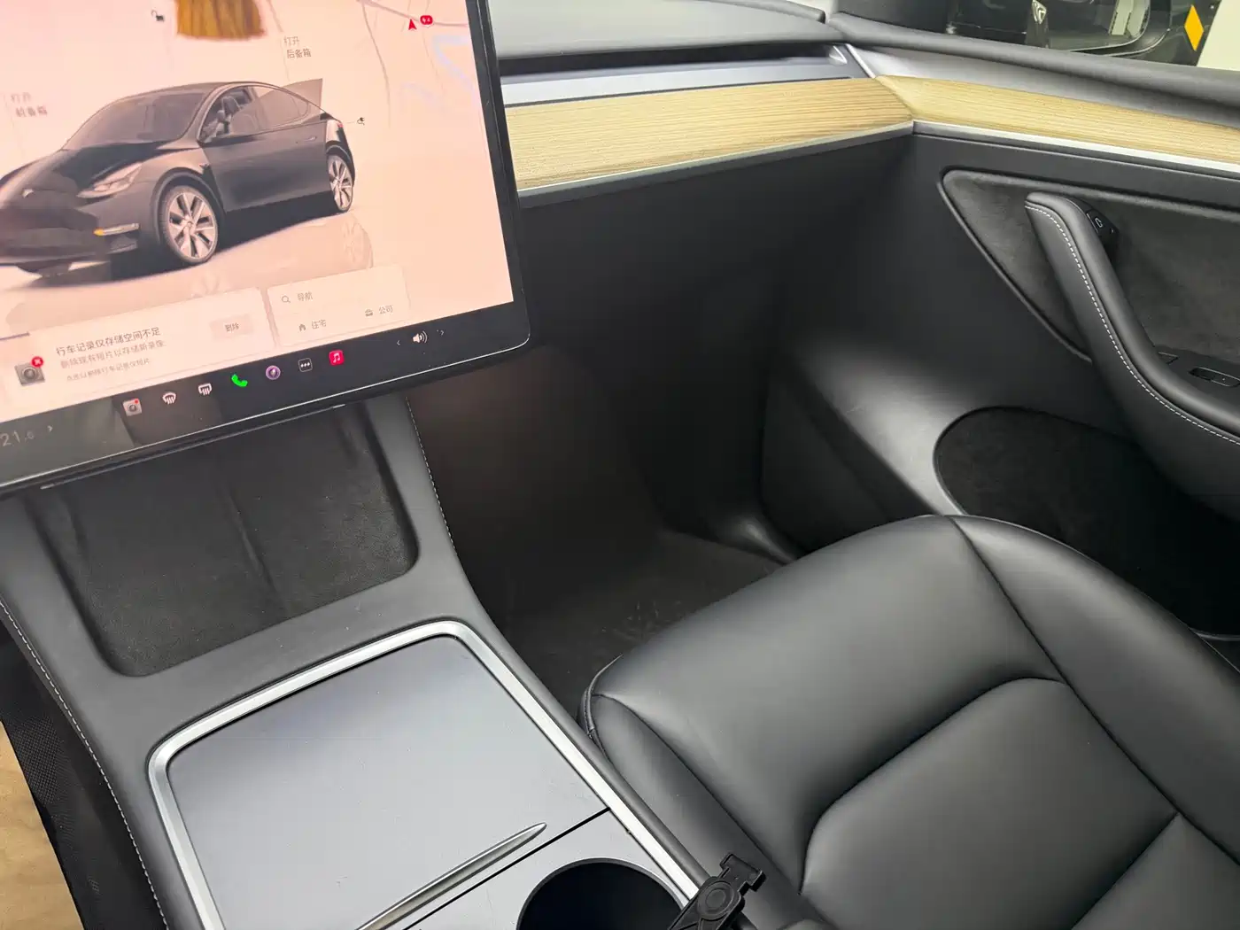 Фото 8 - Tesla Model Y