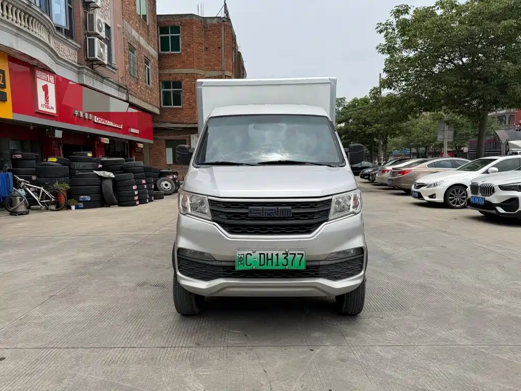 SRM Xinyuan Xinyuan T2S EV 2023 2021 Van