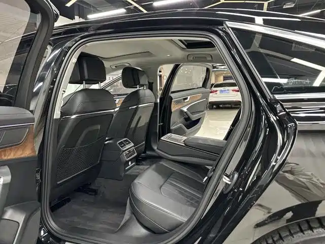 Photo 21 - Audi A6L