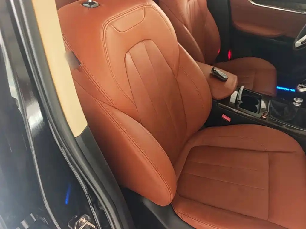 Hanteng Auto Hanteng X7 2016 2016 1.5T Manual Luxury Edition