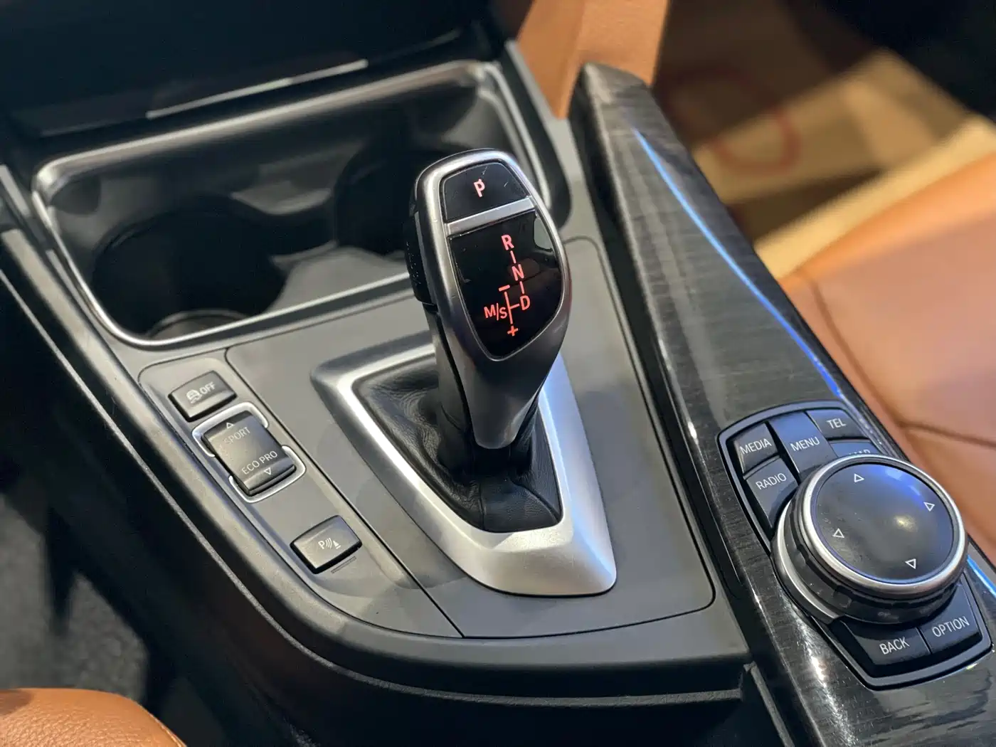 BMW 3 Series GT 2014 328i Design Package фото 14