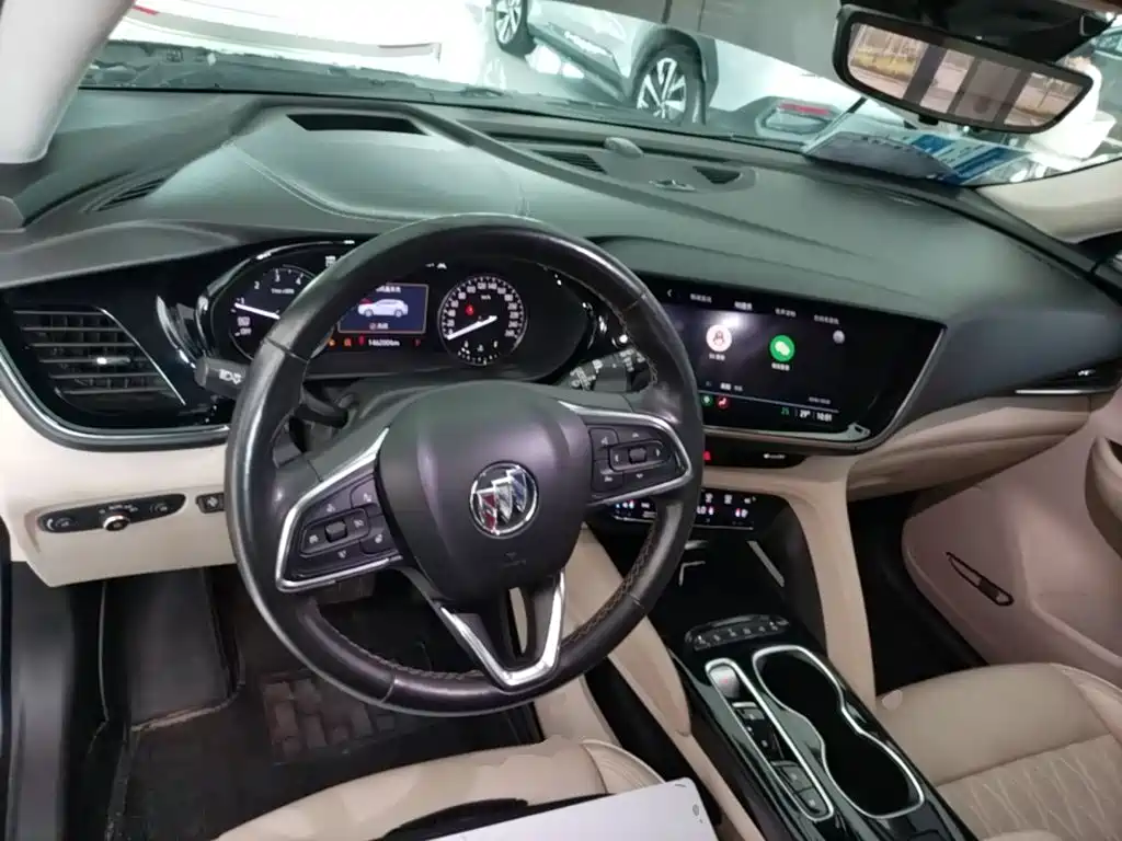 Фото 10 - Buick Envision Plus