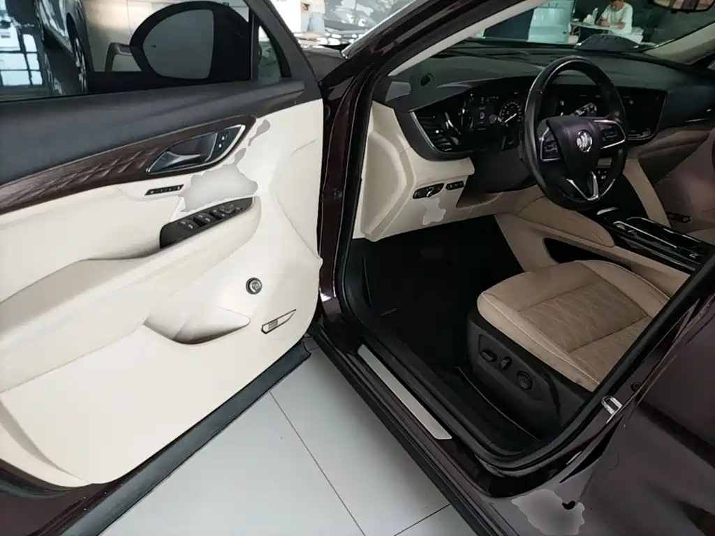 Фото 16 - Buick Envision Plus