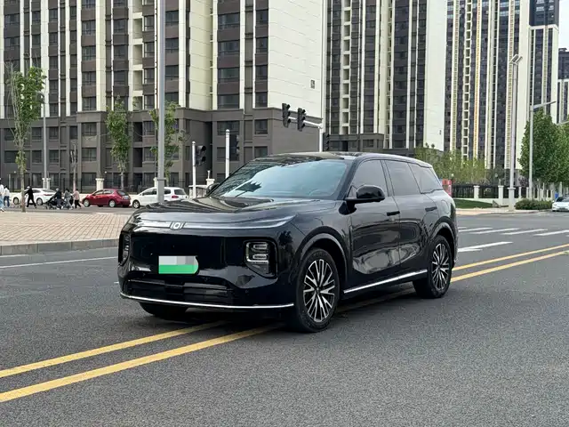 CHANGAN Q07