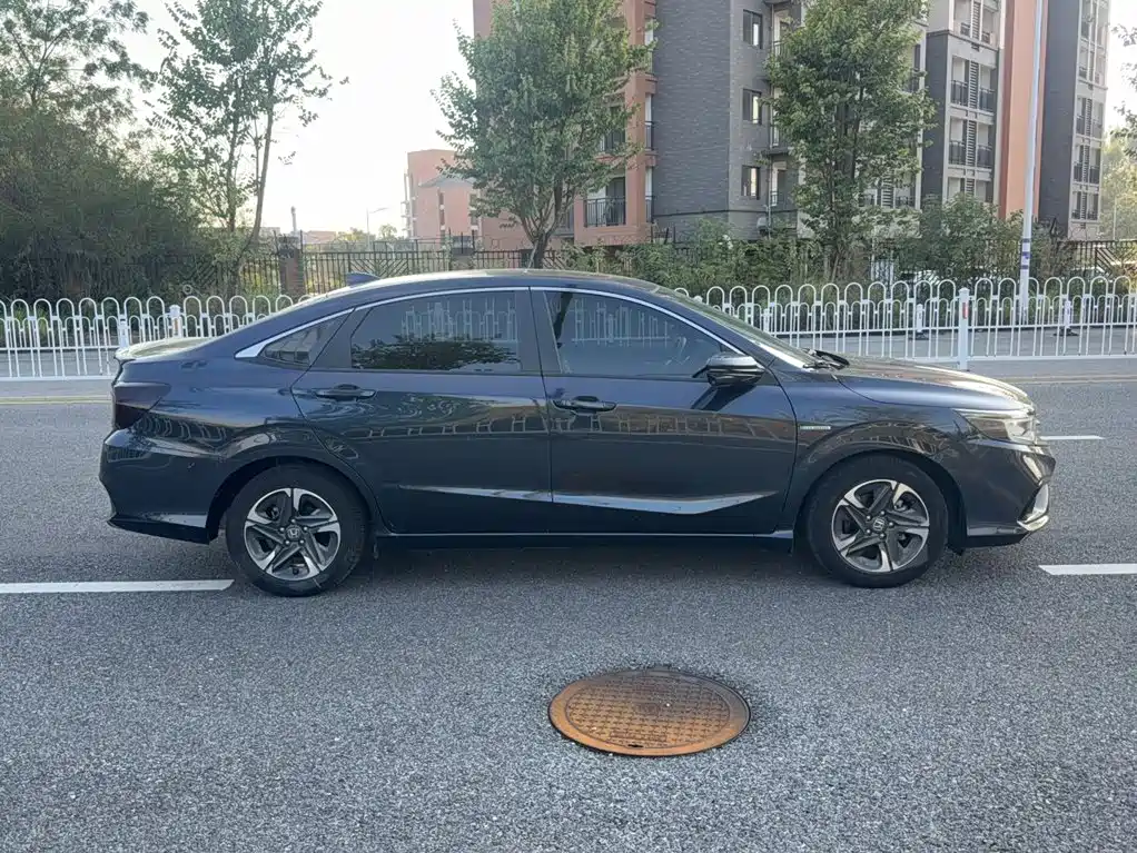 Фото 4 - Honda ENVIX